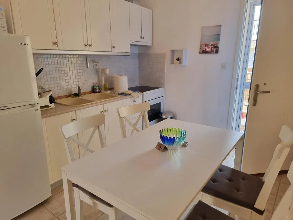 Lucas3 Lux Flogita Apartment Greece